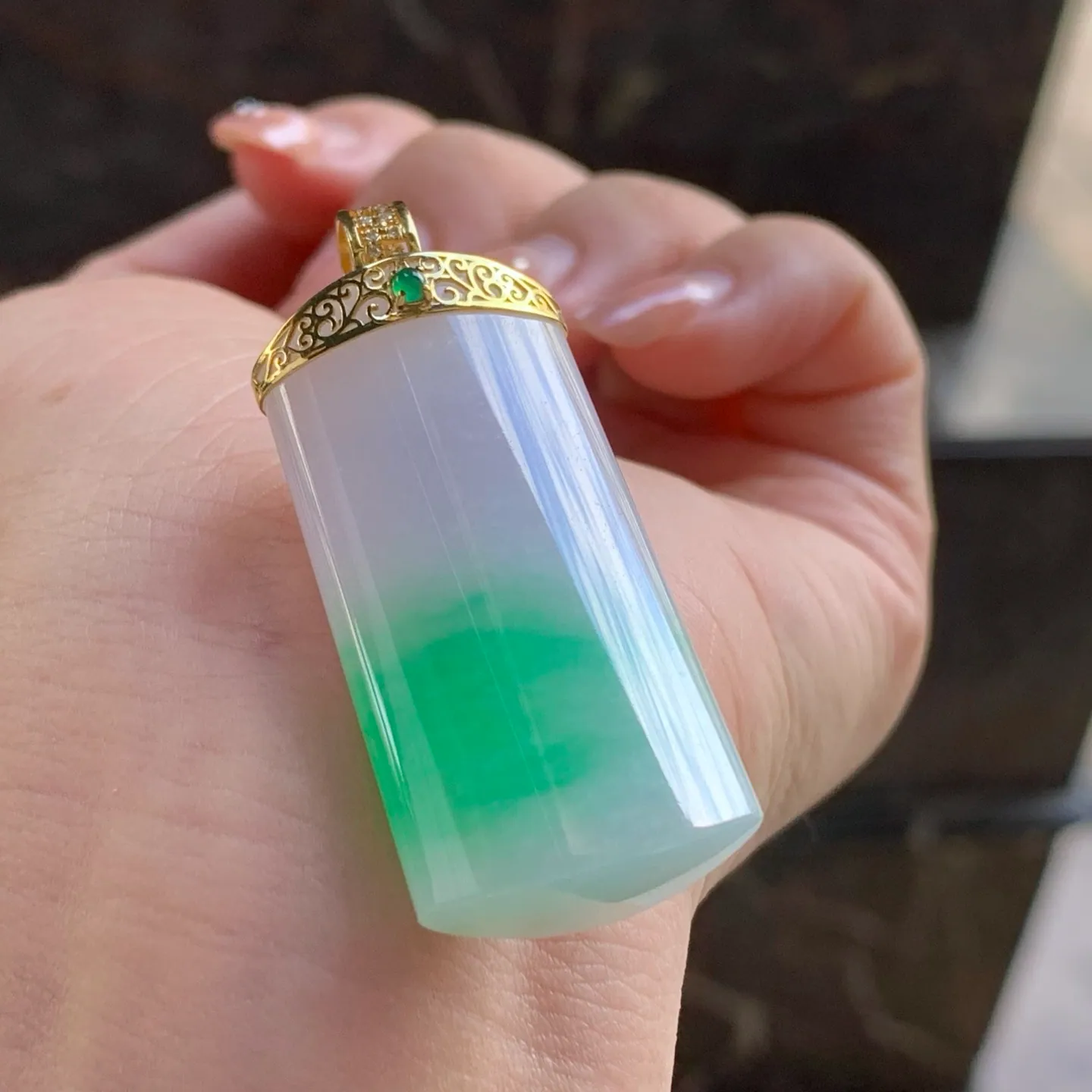 Type A Jadeite Plain Plaque Pendant, Lavender and Green, 18K (3)