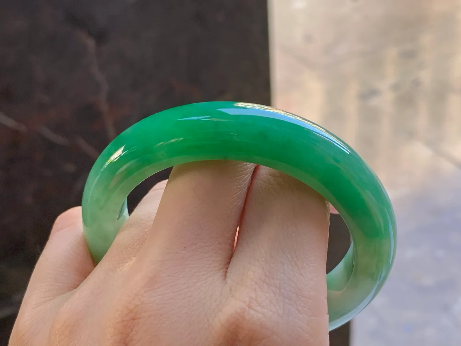Type A Jadeite Flat Bangle, Glutinous Bright Green, 55mm (10)