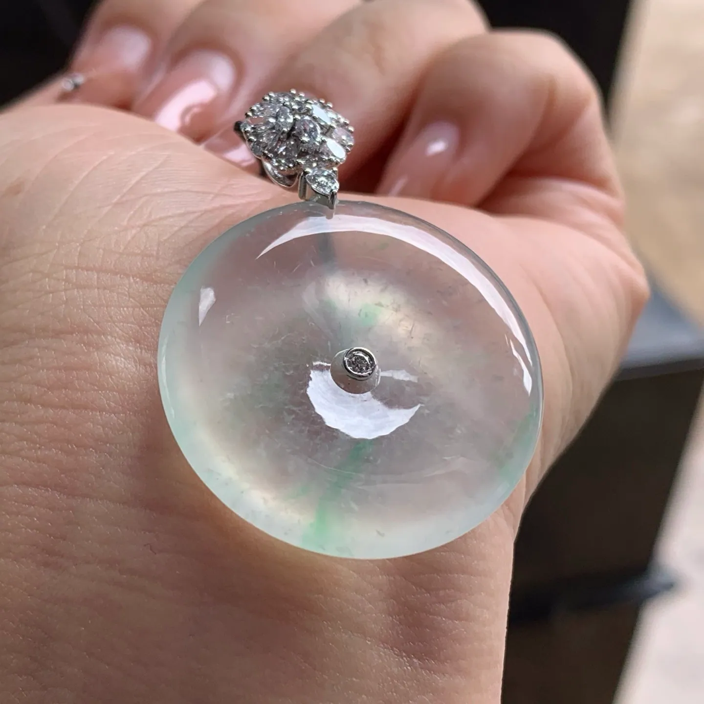 Type A Jadeite Ping An Kou Pendant, Icy, 18K Gold, 30.5mm